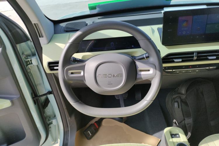 Used Geely Galaxy Panda 2023 Panda Mini 200km Endurance Bear