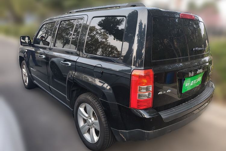 Used Jeep Patriot 2014 2.4L Sport Edition Rear Left 45 Deg