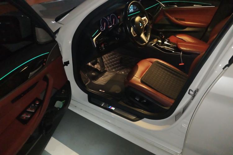 Used BMW 5 Series 2019 530Li Leading Model M Sport Package
