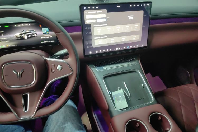 Used VOYAH Titan 2026 Model Max+ Center Console