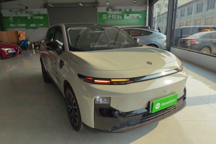 Used Leapmotor B10 2025 510 Joyful Edition Front Right 45 Deg