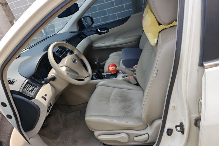 Used Nissan Tiida 2011 1.6L Manual Smart Version