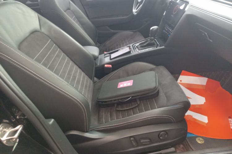 Used Volkswagen Magotan 2020 330TSI DSG Luxury Edition Right Front Seat