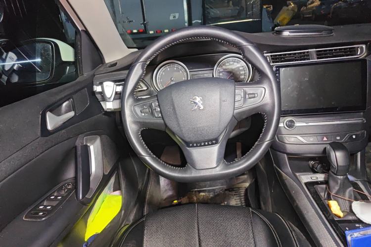 Used Peugeot 408 2019 230THP Automatic Luxury Edition China V Standard Steering Wheel