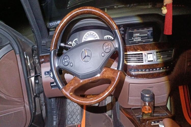 Used Mercedes-Benz S-Class 2012 S 350 L Grand Edition Steering Wheel