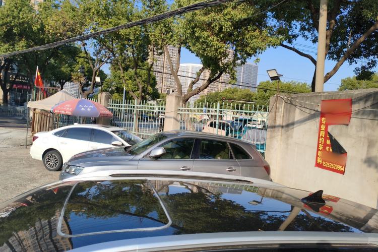 Used Wuling Alvez 2022 1.5T CVT Trendy & Cool Edition
