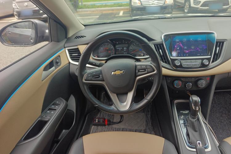 Used Chevrolet Monza 2022 320 Automatic Enjoyment Sunroof Version Steering Wheel