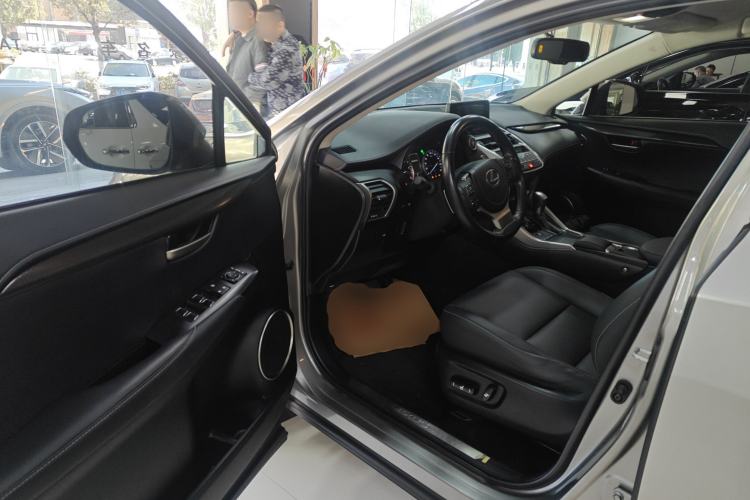 Used Lexus NX 2020 200 Front-Wheel Drive Vmotion Edition China VI Standard