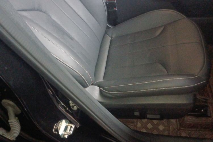 Used Venucia V DD-i 2023 110 km iE Version
