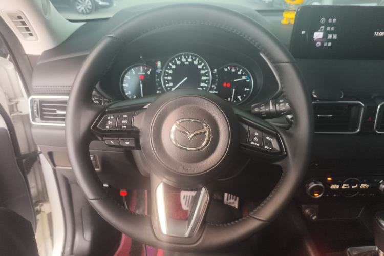 Used Mazda CX-5 2024 2.0L Automatic Two-Wheel Drive ZhiShang Version Steering Wheel