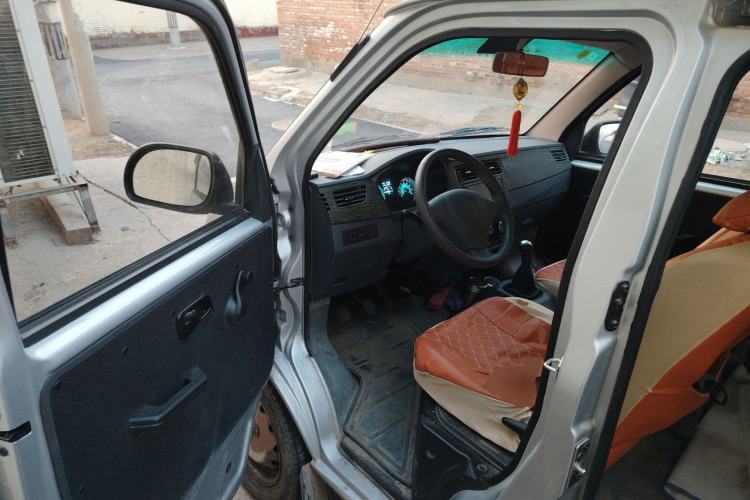 Used Jinbei New Hiace X30L 2023 1.5L Super-Enjoyment Edition Passenger Van 5/6/7-Seater Non-Air-Conditioned Version SWC15M