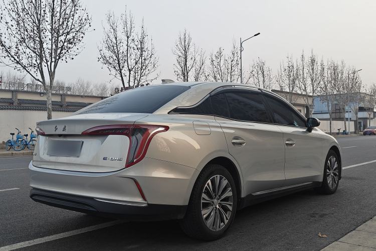 Used Hongqi E-QM5 2022 431 km Charge & Enjoy Edition