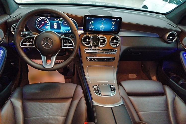 Used Mercedes-Benz GLC 2021 GLC 300 L 4MATIC Dynamic Model Center Console
