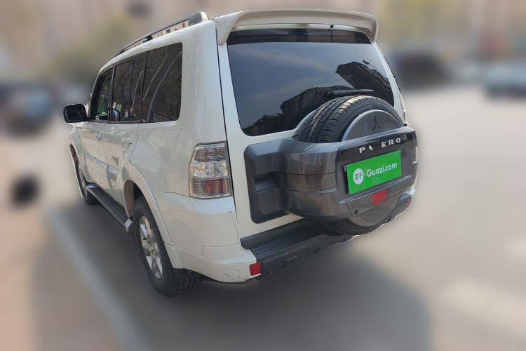 Used Mitsubishi Pajero 2018 3.0L Automatic Comfort Edition
