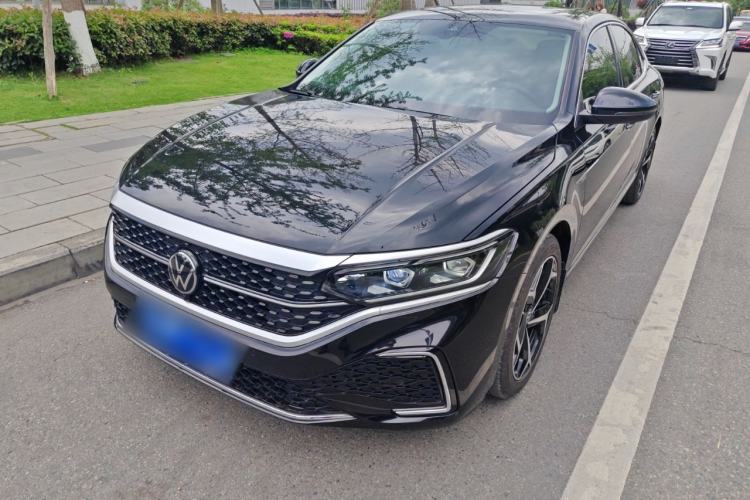 Used Volkswagen Passat 2023 Restyled 330TSI Starry Luxury Edition