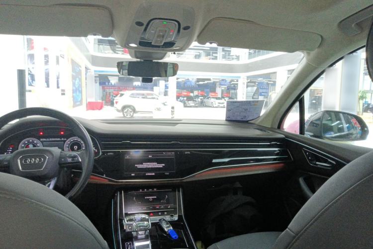 Used Audi Q7 2021 45 TFSI quattro S line Sport model