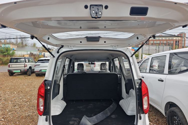 Used Wuling Hongguang New Energy 2025 Extended-Range Hybrid 50 km Utility Version