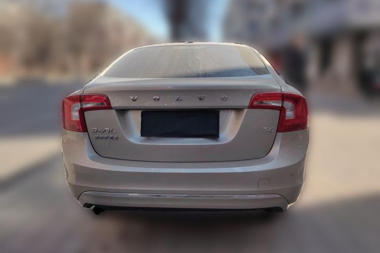 Used Volvo S60 2016 S60L T4 Zhiyuan Edition
