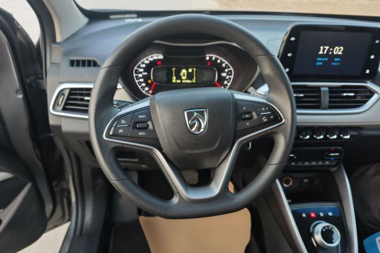 Used Baojun 510 2017 1.5L Automatic Fashion Model
