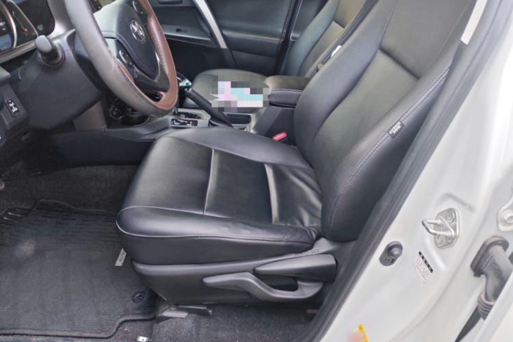 Used Toyota RAV4 2018 2.0L CVT Two-Wheel Drive Fashion X Edition
