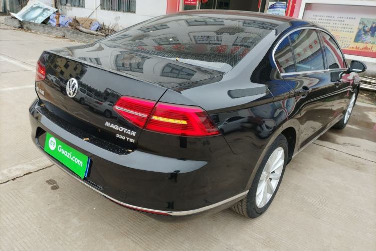 Used Volkswagen Magotan 2017 330TSI DSG Leading Model
