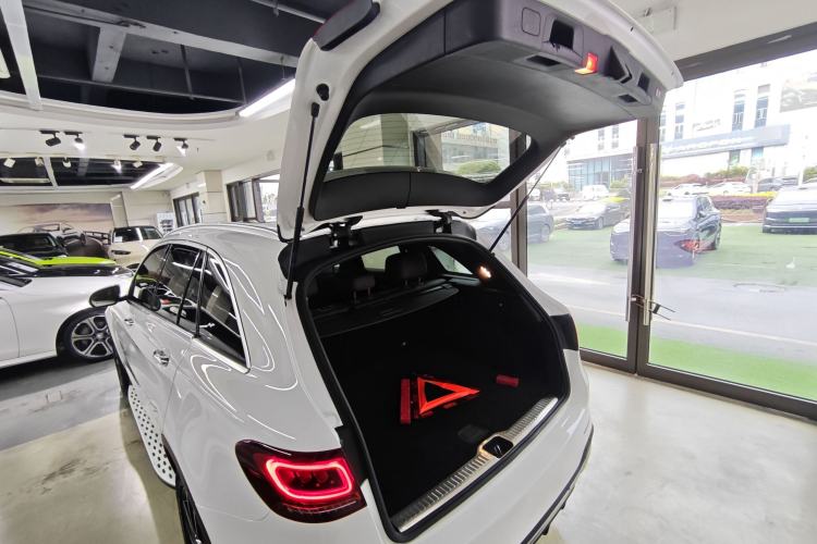 Used Mercedes-Benz GLC 2020 Facelift GLC 300 L 4MATIC Dynamic Edition
