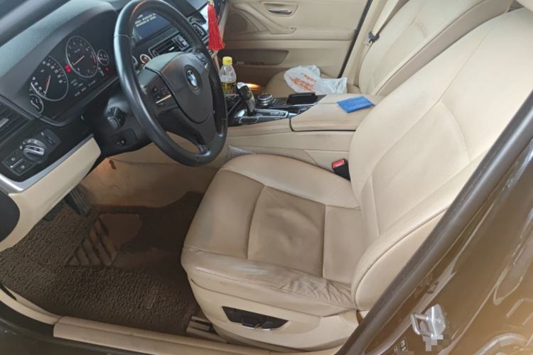 Used BMW 5 Series 2013 525Li Luxury Model
