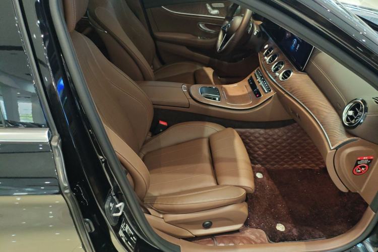 Used Mercedes-Benz E-Class 2023 Facelift E 260 L