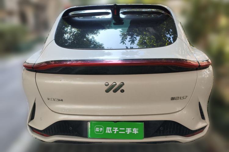 Used IM LS7 2023 100kWh Pro All-Wheel-Drive Version
