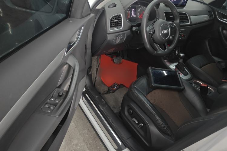 Used Audi Q3 2018 30th Anniversary Edition 30 TFSI Fashion Model Driver Seat