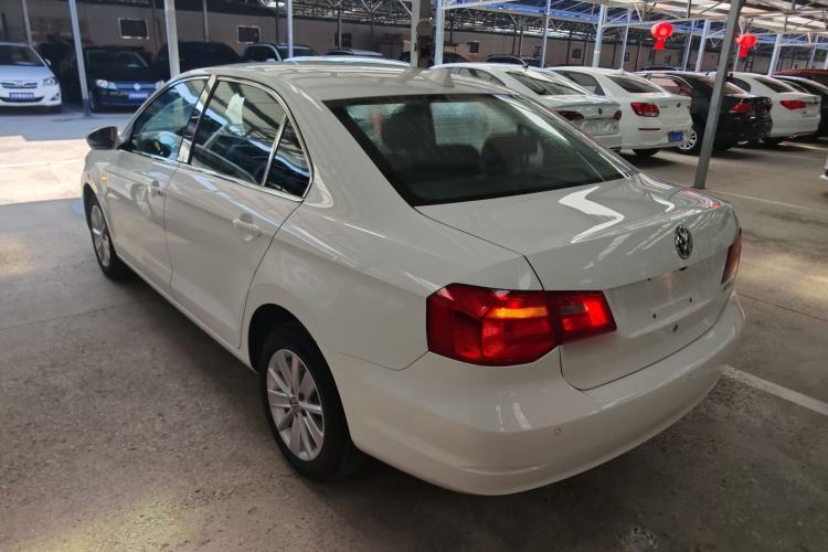 Used Volkswagen Jetta 2015 1.6L Manual Comfort Model
