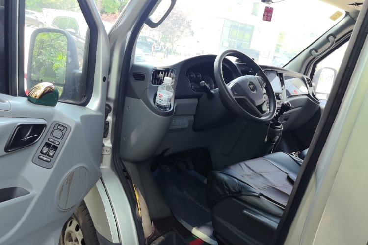 Used Foton Toano 2020 2.5T Manual Transmission Tongtu Long Wheelbase Mid-Roof 3-Seat 4J25TC3 Driver Seat