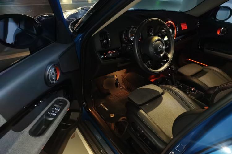 Used MINI Countryman 2017 1.5T COOPER ALL4 Driver Seat