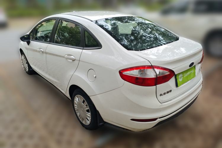 Used Ford Fiesta 2013 Sedan 1.5L Manual Fashion Edition
