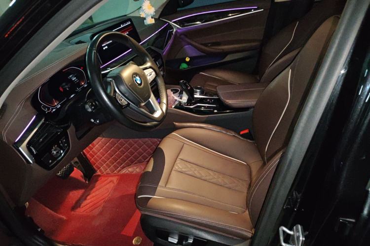 Used BMW 5 Series 2021 530Li xDrive Luxury Package Left Front Seat