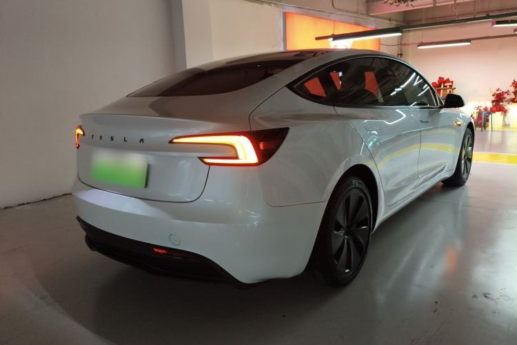 Used Tesla Model 3 2025 Rear-Wheel-Drive Version
