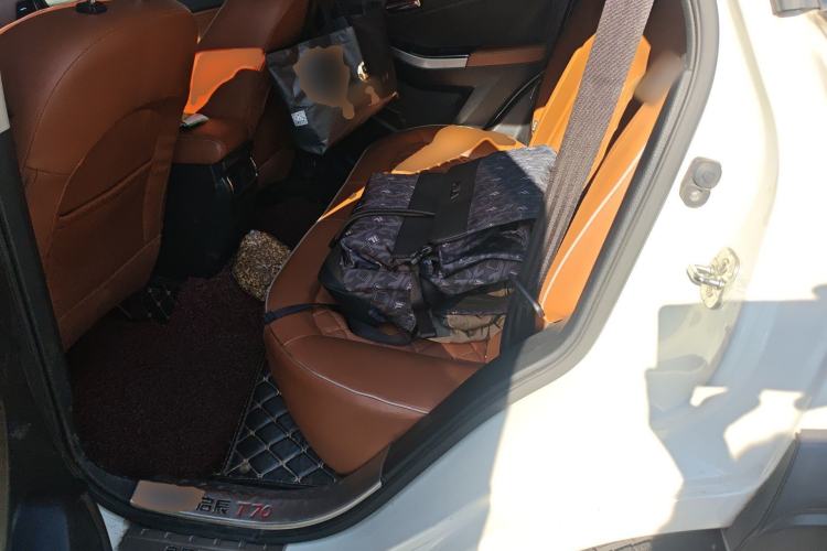 Used Venucia T70 2018 2.0L CVT Smart Enjoyment Sport Edition Left Rear Seat