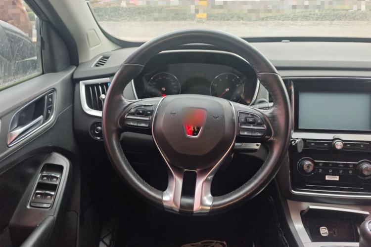 Used Roewe RX5 2016 Revised Version 20T Two-Wheel Drive Manual Transmission Luxury Edition
