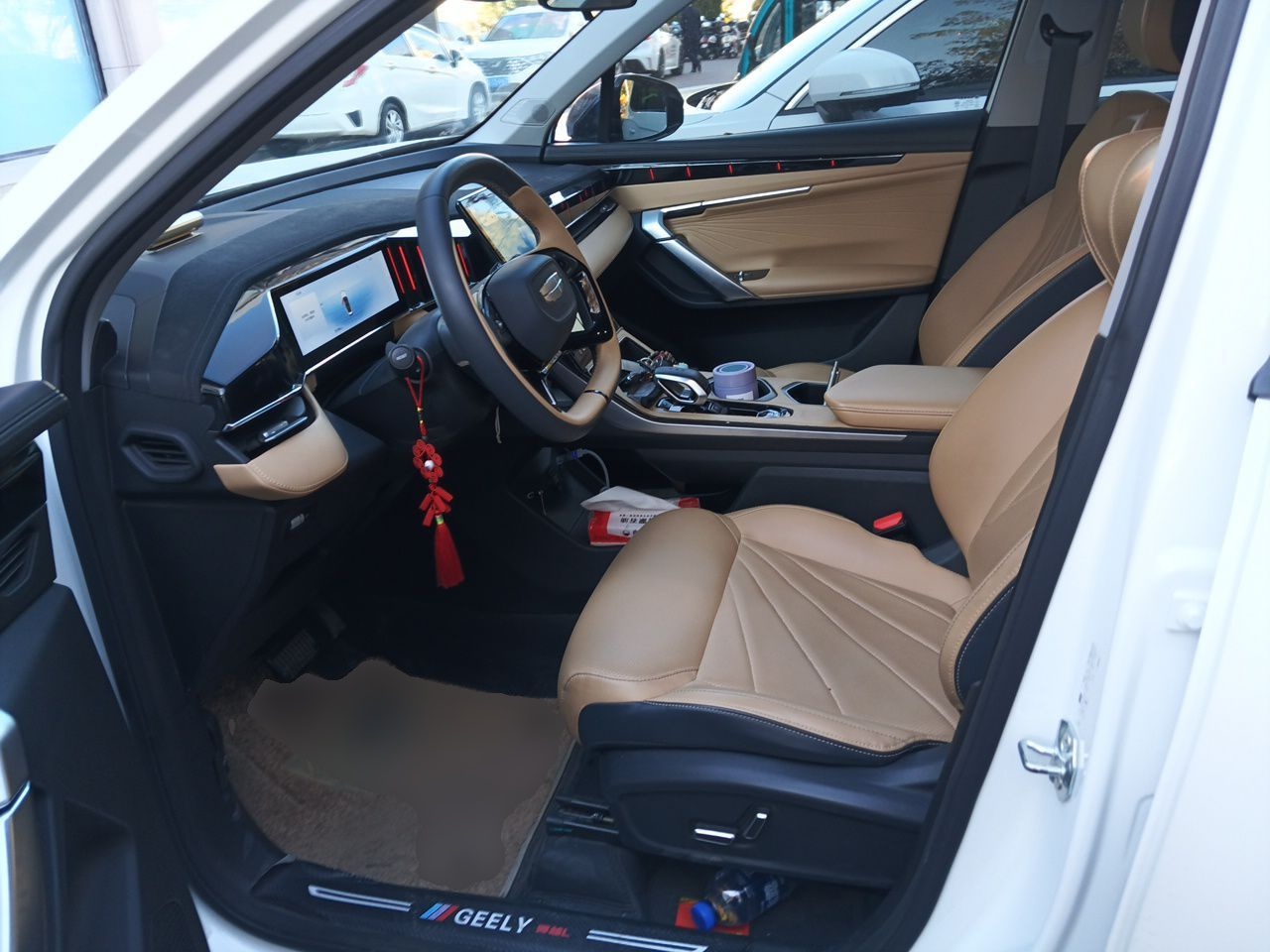 Geely Auto FX11 2023 1.5TD DCT Prestige Edition — снимка 16