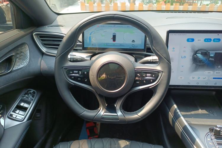 Used BYD Seal 2023 Champion Edition 550km Elite Model Steering Wheel