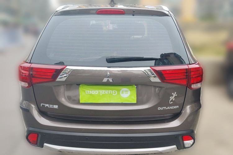 Used Mitsubishi Outlander 2018 2.0L Two-Wheel Drive Glory Edition 5 Seats
