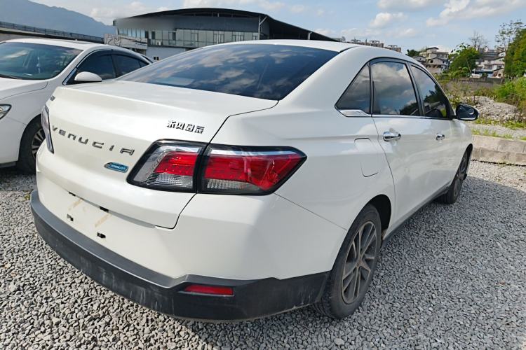 Used Venucia D60 2019 100 000 Honor 1.6L XL CVT Chenku Edition China VI Standard Rear Right 45 Deg