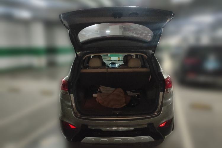 Used Hyundai ix35 2012 2.0L Automatic Two-Wheel Drive Elite Edition GLS Trunk