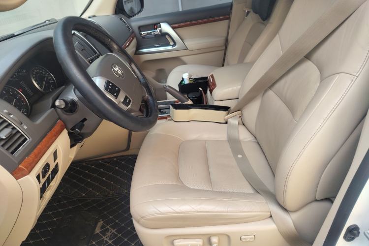 Used Toyota Land Cruiser 2012 4.0L Automatic VX