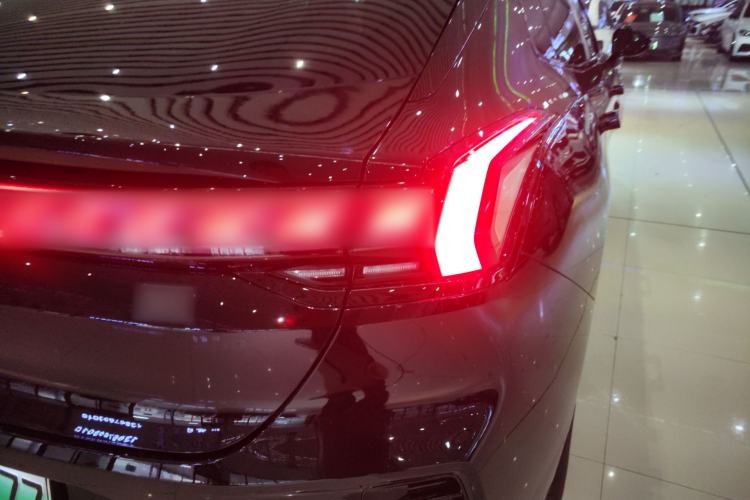 Used Zeekr 001 2026 Model 103° Four-Wheel Drive Ultra Version
