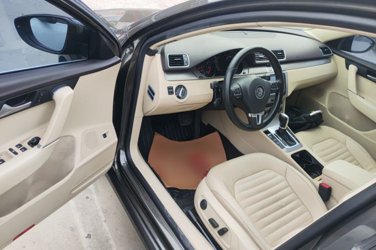 Used Volkswagen Magotan 2015 1.8TSI Advanced Model Driver Seat