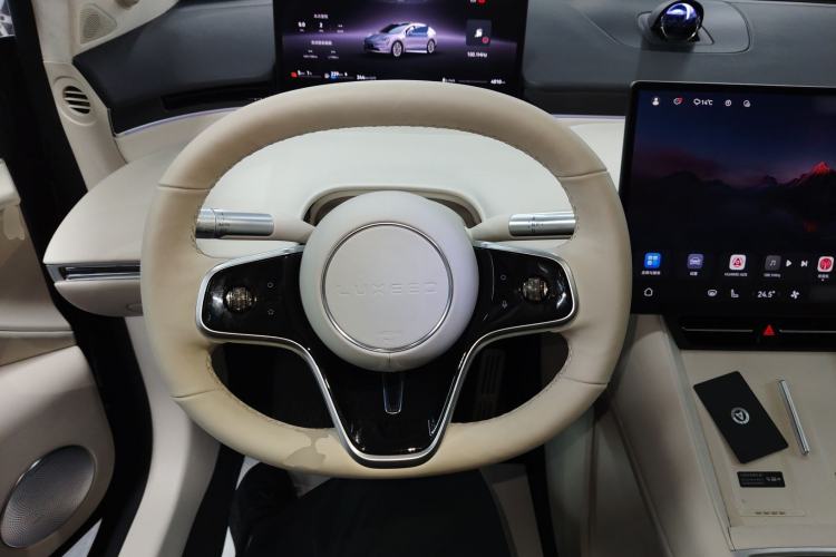 Used Hima Luxeed R7 2025 Extended-Range 331km Ultra Steering Wheel