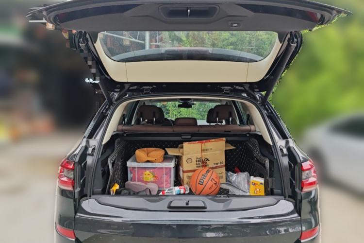 Used BMW X5  Trunk