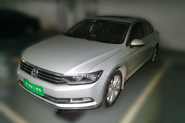 Used Volkswagen Magotan 2017 330TSI DSG Luxury Model Guazi used car, China used car export, Used car for sale, Used  cars, Cheapest cars for sale