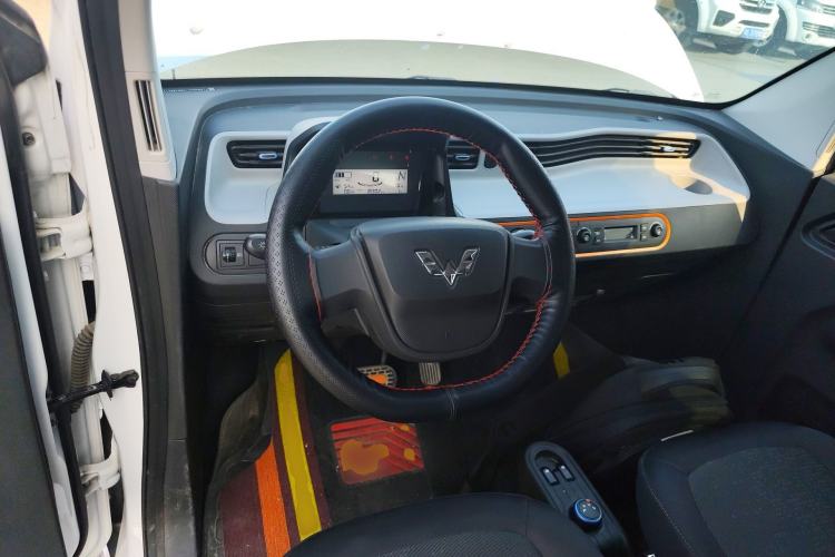Used Wuling Hongguang MINIEV 2022 Easy Version Lithium Iron Phosphate Steering Wheel